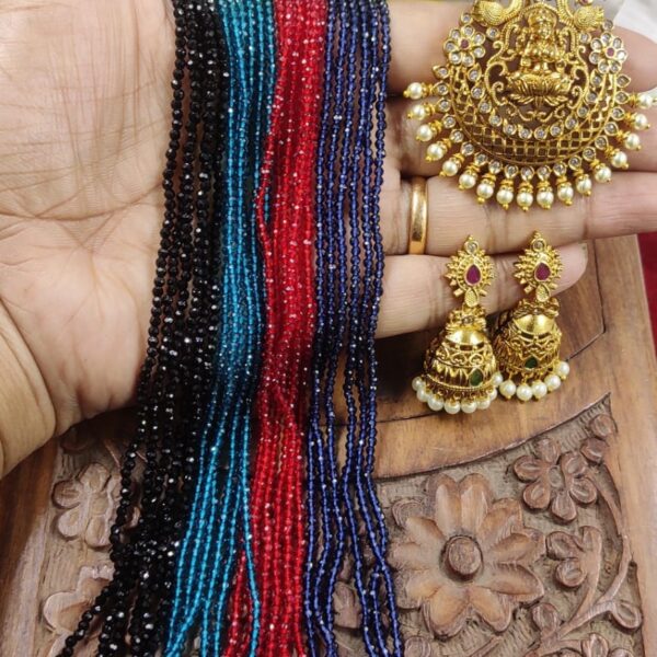 .high quality.. crystals 3 lines..with matt finished pendent set.