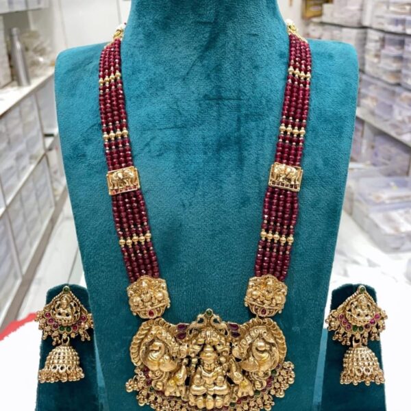 trending fast sale beads heavy..antic haram...