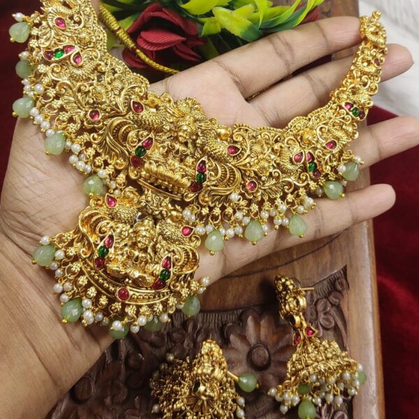 designer antic finished necklace..