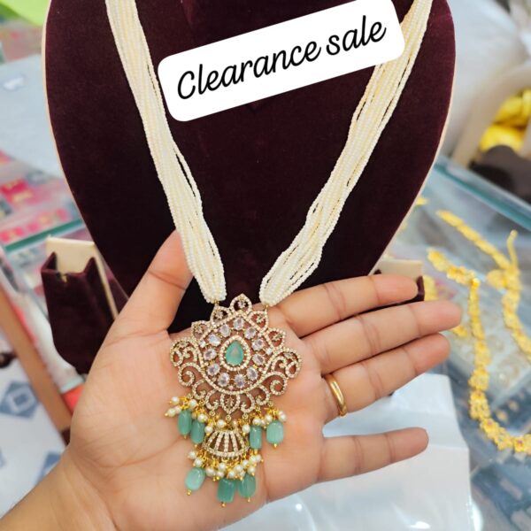 High quality.. Pearls chain..