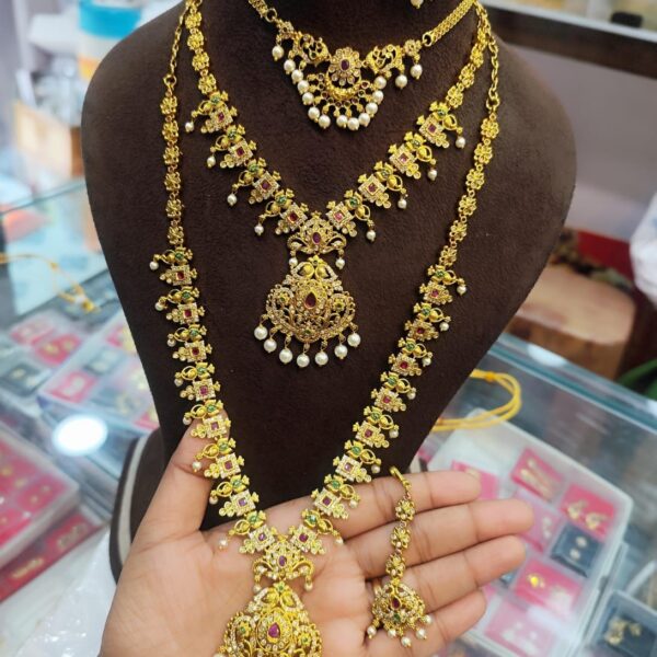 .high quality cz matt gold finished.. Semi bridal set